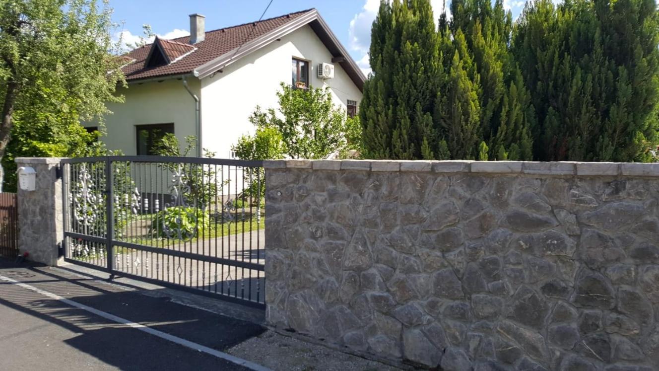 Apartman "Em" Bihać Dış mekan fotoğraf